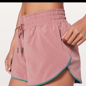 Lululemon Choose a Side 3” short